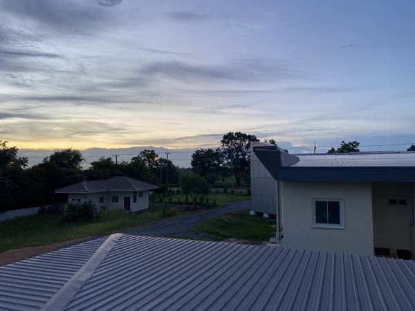 ขายถูก!! ที่ดินติดถนนใหญ่ 8ไร่ 2งาน 18วา พร้อมสิ่งปลูกสร้าง 3 หลัง หน้ากว้างติดถนนใหญ่ ยาว 168.294 เมตร